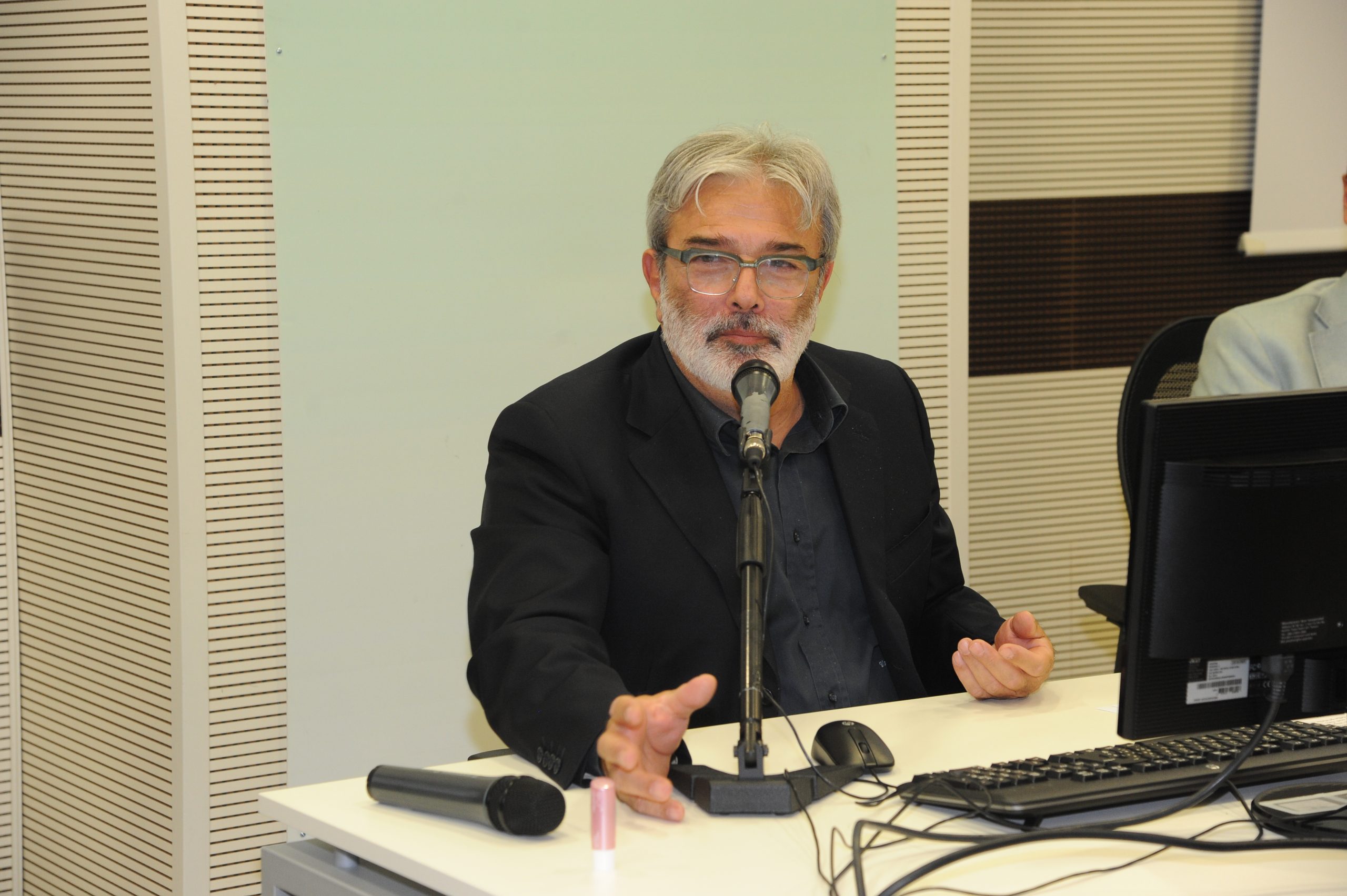 Il Professor Vincenzo Alastra alla premiazione del Concorso GIM paladino di un sogno del Fondo Edo Tempia